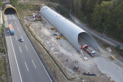 HEYELAN NEDENİYLE TRAFİĞE KAPANAN BOLU DAĞI TÜNELİ YENİLENMİŞ HALİYLE YARIN AÇILIYOR