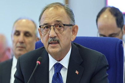 BAKAN MEHMET ÖZHASEKİ'DEN BAZI BELEDİYELERE DEPREM TURİSTİ BENZETMESİ