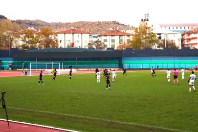 ÇANKIRI SARAY 18 SPOR 10 KİŞİ KALDIĞI MAÇI 3 PUANLA TAMAMLADI