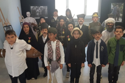 ATATÜRK İLKOKULU ÖĞRENCİLERİ MİLLİ MÜCADELE KAHRAMANI OLDU