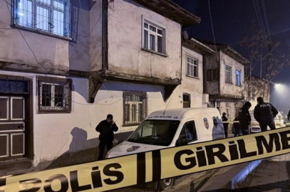 KENDİSİNE PARA VERMEYEN BABASINI ÖLDÜRÜP SOBADA YAKTI