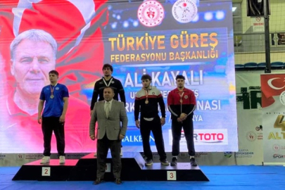 ÇANKIRILI GÜREŞÇİ AHMET AKBAŞ TÜRKİYE ÜÇÜNCÜSÜ OLDU