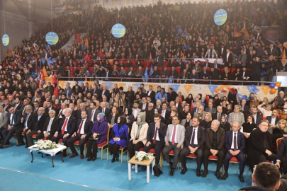 AK PARTİ BELEDİYE BAŞKANI ADAYLARI HALKA TANITILDI