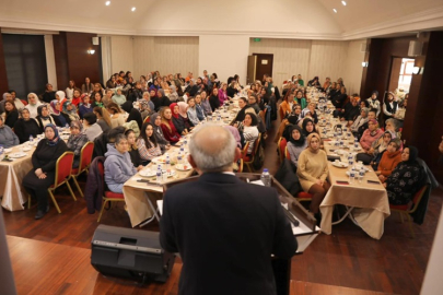 BAŞKAN ESEN KADIN PERSONELİ İLE BİR ARAYA GELDİ