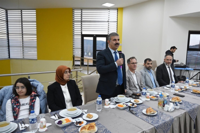 ÇAKÜ PERSONELİ GELENEKSEL İFTAR BULUŞMASINDA BİR ARAYA GELDİ