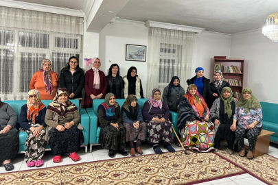 KÜÇÜĞÜNE MERHAMET ETMEYEN BÜYÜĞÜNE SAYGI GÖSTERMEYEN BİZDEN DEĞİLDİR