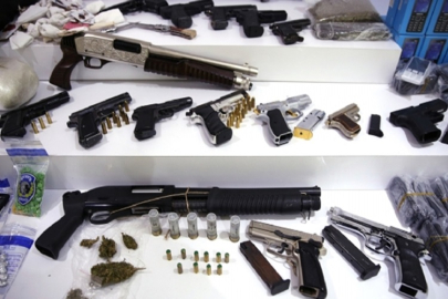 852 ADET RUHSATSIZ SİLAH ELE GEÇİRİLDİ