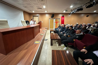 ENGELLİ SEÇMENLERİN OY KULLANACAĞI SANDIK GÖREVLİLERİNE ÖZEL EĞİTİM