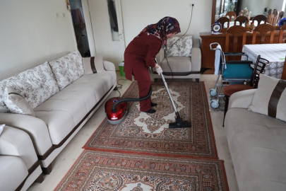 ÇANKIRI BELEDİYESİ'NİN EVDE TEMİZLİK HİZMETİ HAYATI KOLAYLAŞTIRIYOR