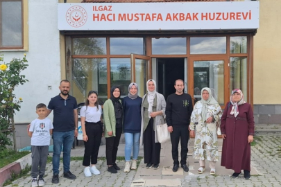 KORU SEVİNDİR DERNEĞİ ANNELER GÜNÜNÜ HUZUREVİ SAKİNLERİ İLE BİRLİKTE KUTLADI