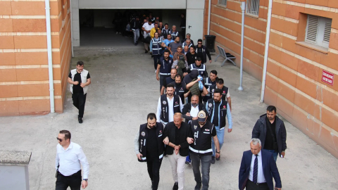 ÇANKIRI MERKEZLİ MAHZEN-49 OPERASYONLARINDA 32 KİŞİ TUTUKLANDI