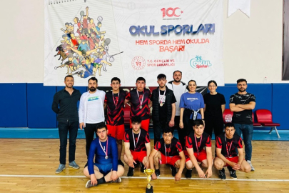 ŞEHİT ÖMER FARUK BİÇER ÖZEL EĞİTİM MESLEK OKULU'NDAN YENİ TÜRKİYE DERECELERİ