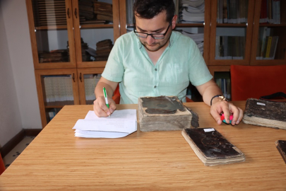 UĞUR DEMİRBAĞ'DAN TARİHE IŞIK TUTACAK BİR ÇALIŞMA DAHA