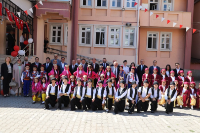 VALİ TAŞOLAR İLKÖĞRETİM HAFTASI KUTLAMA PROGRAMINA KATILDI