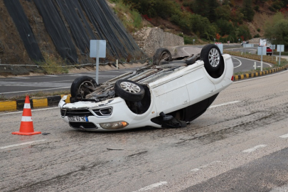 SAĞANAK YAĞIŞ TRAFİĞİ AKSATTI KAZALAR ART ARDA GELDİ