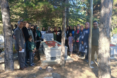 ŞEHİT YAHYA COŞKUNER KABRİ BAŞINDA ANILDI