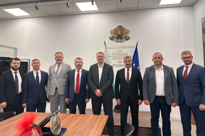 REKTÖR ÇİFTÇİ, BULGARİSTAN TURİZM BAKANLIĞI HEYETİ İLE GÖRÜŞTÜ