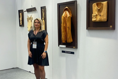 ÇAKÜ ÖĞRETİM ÜYESİ DİLEK ÖCALAN ARTNOUVA SANAT FUARINDA