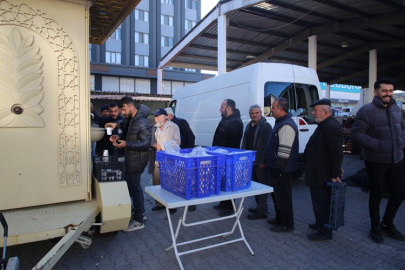 SICAK ÇORBA İKRAMI VATANDAŞIN İÇİNİ ISITTI