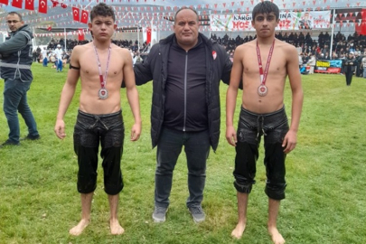 GÜREŞÇİLERİMİZ ÇORUMDAN 2 MADALYA İLE DÖNDÜLER