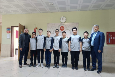 İMAM HATİP ORTAOKULUNDA 7 ÖĞRENCİ HAFIZLIK EĞİTİMİNİ TAMAMLADI