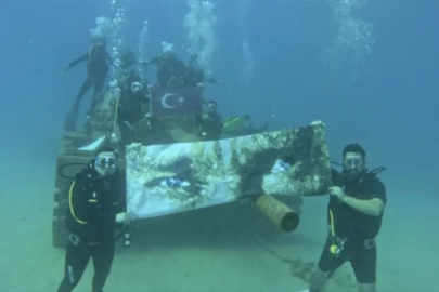 VEFATININ 86. YILDÖNÜMÜNDE ULU ÖNDERİ DENİZİN ALTINDA ANDILAR