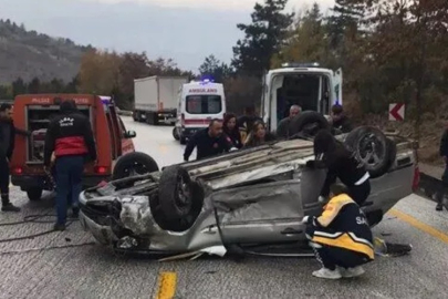 HURDAYA DÖNEN ARAÇTAN YARALI KURTULDULAR