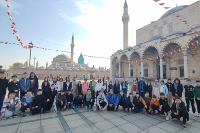 HACI MURAD-I VELİ İMAM HATİP ORTAOKULU ÖĞRETMEN VE ÖĞRENCİLERİ KONYA'DA