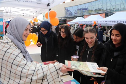 ÇANKIRI İL MÜFTÜLÜĞÜNDEN "KADINA UMUT, TOPLUMA HAYAT" STANDINA ANLAMLI DESTEK