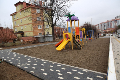 YUNUS EMRE PARKI YENİLENDİ