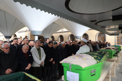 FECİ KAZADA HAYATINI KAYBEDEN 4 KİŞİ TOPRAĞA VERİLDİ