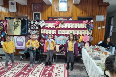 MİNİK ÖĞRENCİLERDEN BİR BAŞKADIR BENİM MEMLEKETİM SERGİSİ