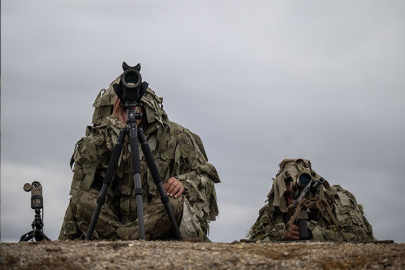 TSK'NIN KESKİN NİŞANCILARI GÖRÜNMEDEN GÖRMEYİ ÖĞRENİYOR