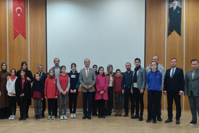 İSTİKLÂL MARŞINI GÜZEL OKUMA YARIŞMASI DÜZENLENDİ