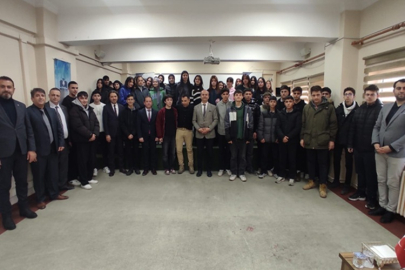 RESSAM VE MİLLİ YÜZÜCÜ YUSUF AKGÜN'DEN GENÇLERE ÖZEL ENGELSİZ KARİYER PROGRAMI