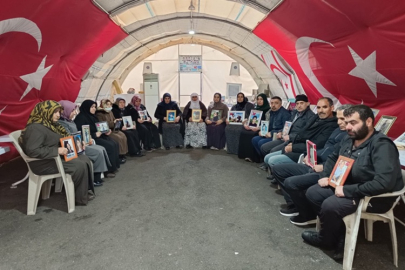 EVLAT NÖBETİNDEKİ ANNELERDEN ERDOĞAN'A DOĞUM GÜNÜ MESAJI