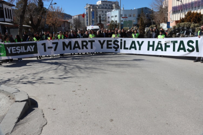 SAĞLIKLI NESİLLER İÇİN YEŞİLAY İLE EL ELE