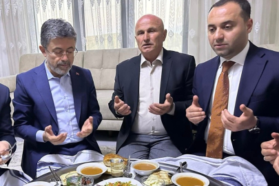 BAŞKAN ERDOĞAN, BAKAN YUMAKLI İLE GÖNÜL SOFRASINDA