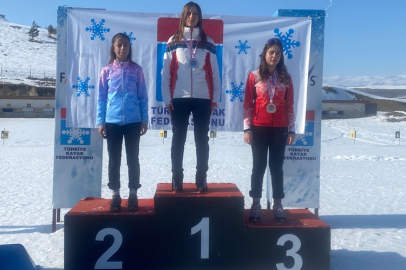 NURSEMA CAN ŞENYİĞİT BİATHLON TÜRKİYE ŞAMPİYONU OLDU