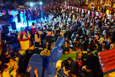 RAMAZAN SOKAĞINDA DOYASIYA EĞLENCE