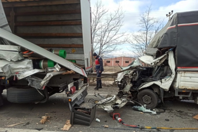 ÇERKEŞ'TEKİ ZİNCİRLEME TRAFİK KAZASINDA 1 KİŞİ ÖLDÜ 1 KİŞİ YARALANDI