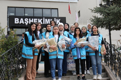 ÇANKIRI KIZ YURDU VE SABİHA ANNE KIZ YURDU ÖĞRENCİLERİNDEN TAKDİR EDİLECEK DAVRANIŞ