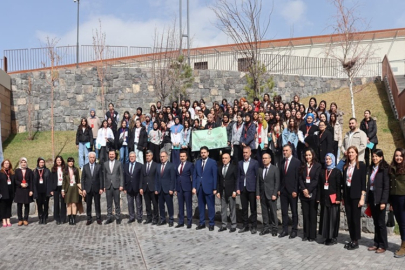 "MAZİDEN ATİYE AHLAT" ÖĞRENCİ PROGRAMINA ÇANKIRI'DAN 8 ÖĞRENCİ KATILDI