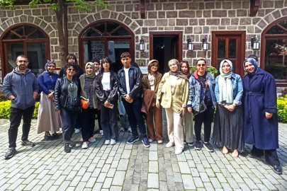 SELAHATTİN İNAL GSAL ÖĞRENCİLERİ SANAT GEZİSİNDE