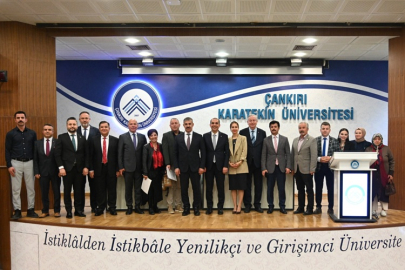 ÇAKÜ'DE "İŞİMİZ BAĞIMLILIK GÜCÜMÜZ MÜCADELE" PANELİ