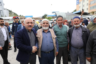 HAC YOLCULARINI KUTSAL TOPRAKLARA BAŞKAN ESEN UĞURLADI