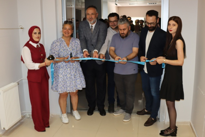 ÇAKÜ GRAFİK TASARIM VE SERAMİK MEZUNİYET SERGİSİ AÇILDI