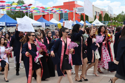 ÇAKÜ'DE 3 GÜN SÜREN MEZUNİYET COŞKUSU