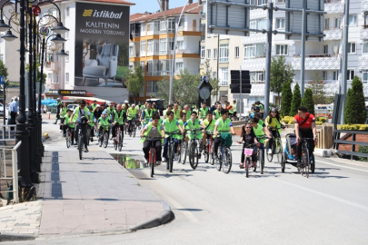 "SAĞLIĞIN KEYFİNİ BİRLİKTE SÜRELİM" BİSİKLET TURU ETKİNLİĞİ YOĞUN KATILIMLA GERÇEKLEŞTİ