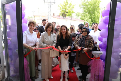 ESEN'DEN KADINLARA ÇAĞRI: "ÜRÜNLERİ SANDIKLARDAN ÇIKARIN DÜNYAYA SATIN"